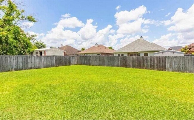 Building Photo - 3640 Grayson Ln