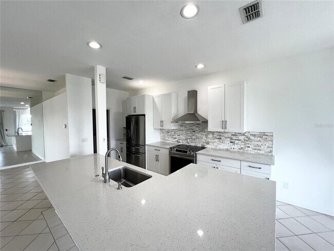 Building Photo - 7463 Ridge Rd