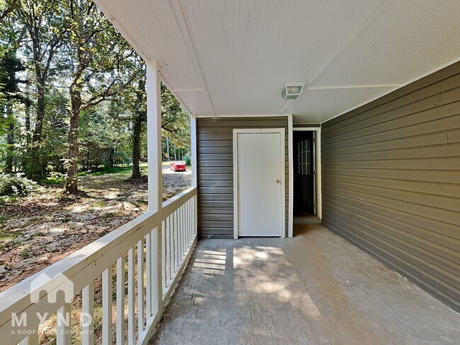 Building Photo - 240 N Hurst Mill Rd