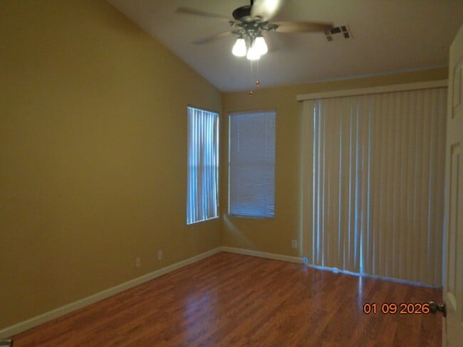 Building Photo - Clean West Palmdale One Story Offering 1494 sq. ft.