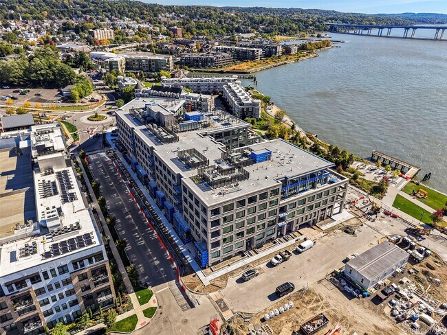 Building Photo - 4 Lighthouse Lndg