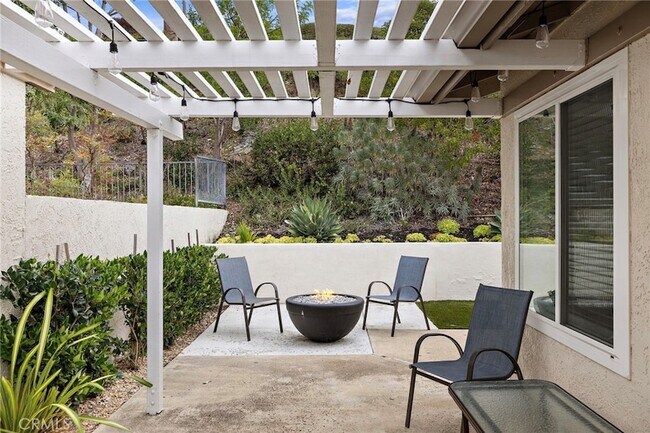 Building Photo - 22951 Via Miramar