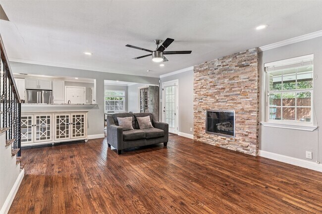 Building Photo - 13455 Mill Grove Ln