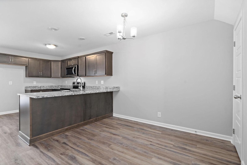 Building Photo - 638 Stowe Ct