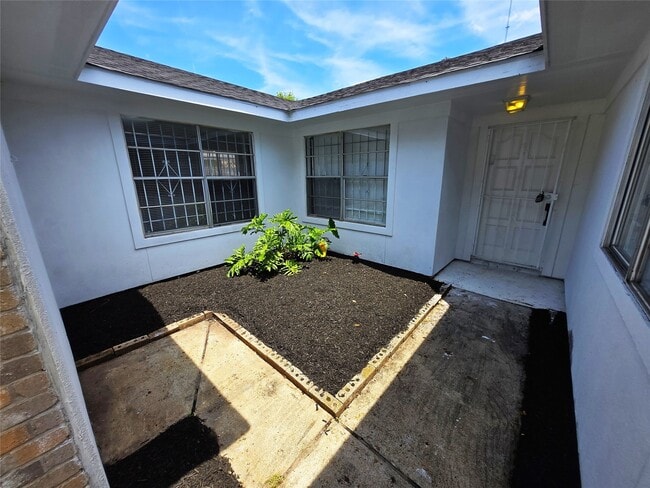 Building Photo - 17223 Artwood Ln