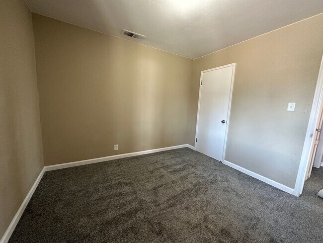 Building Photo - Eastside Corner Lot Tulare home coming soon!