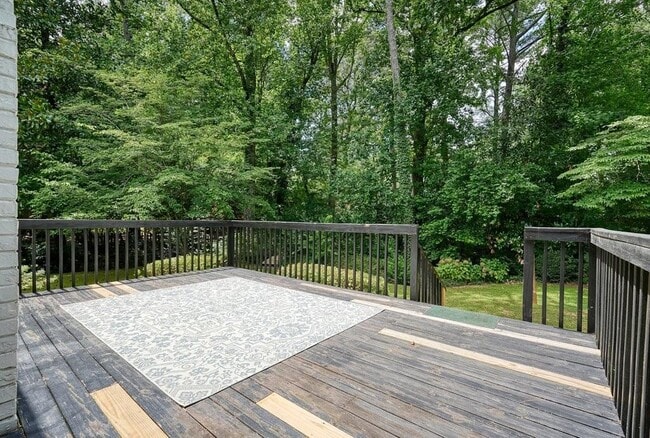 Building Photo - 1524 Brompton Ct
