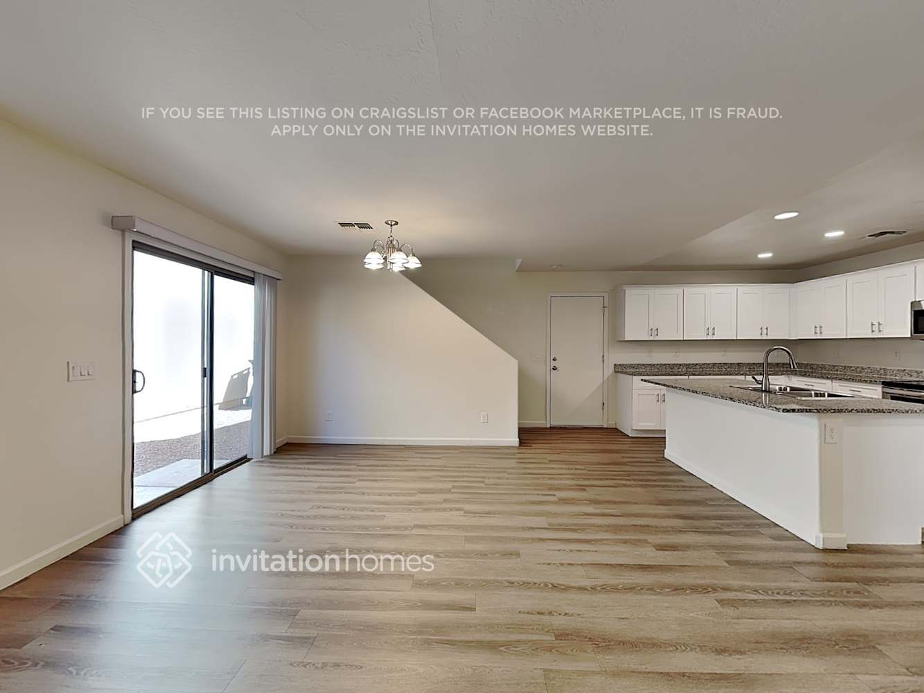 Building Photo - 1070 S Deerfield Ln