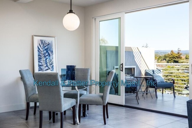 Building Photo - Sunny Paradise located in the Heart of Capitola!