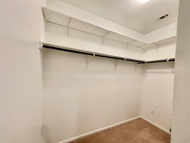 Building Photo - 112 Wind Flower Ln