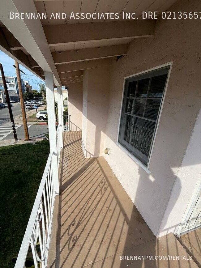 Building Photo - 253 Church Ave