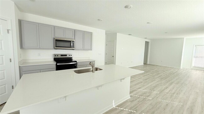 Building Photo - 2986 Waterlily Wy