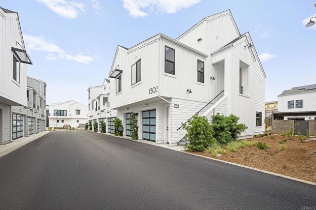 Building Photo - 1303 Bergamo Pl