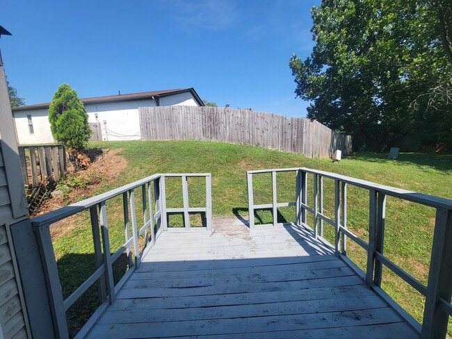 Building Photo - 577 El Paseo Pl