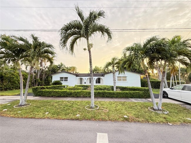 Building Photo - 2134 SW 99th Ave