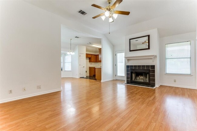 Building Photo - 101 Cotton Cove