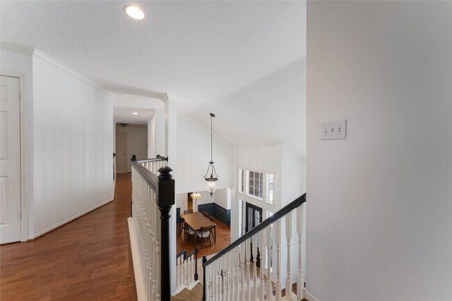 Building Photo - 5614 Whisper Ridge Dr