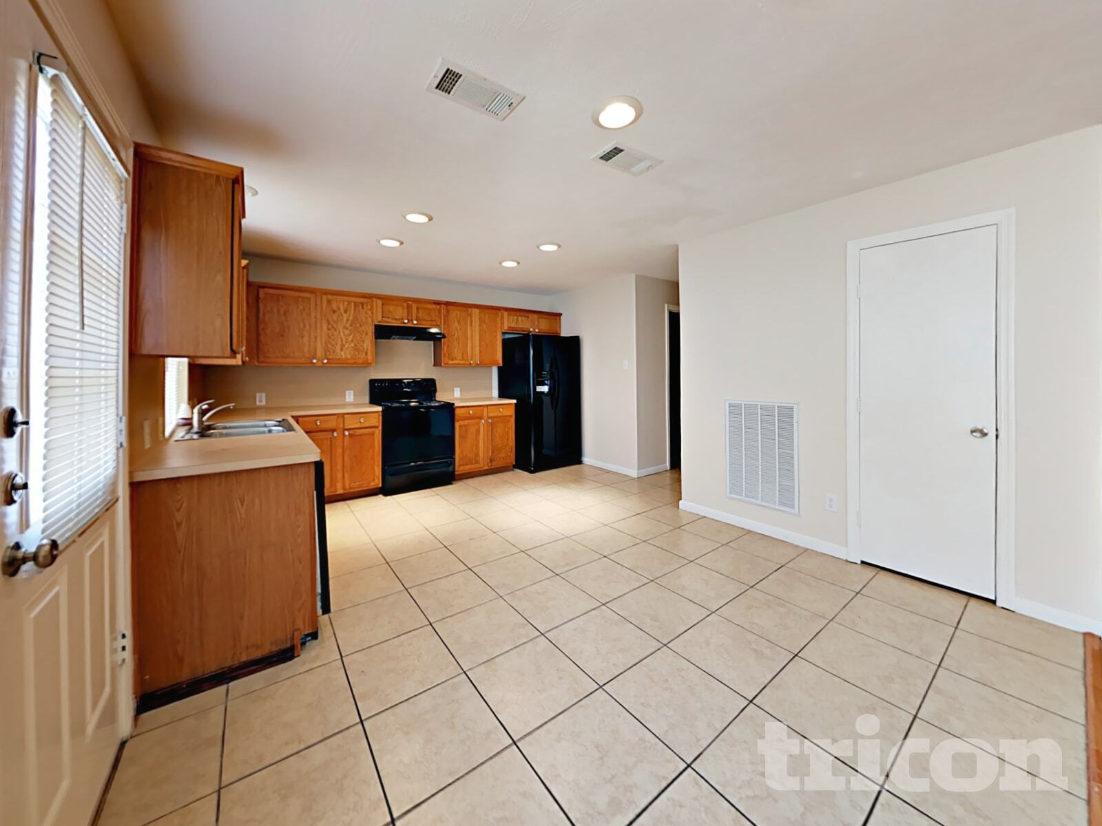 Building Photo - 6214 Majesty Ln