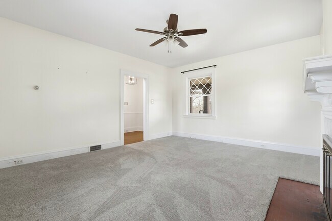 Building Photo - 1 Fox Hill Dr