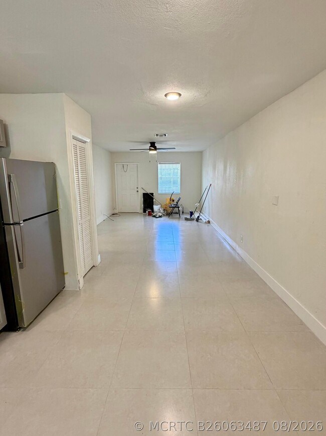 Building Photo - 2851 NW 11th Pl