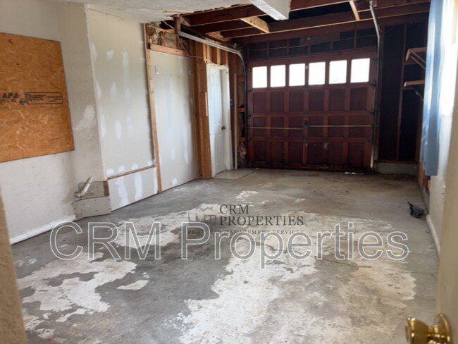 Building Photo - 1019 N McCann St