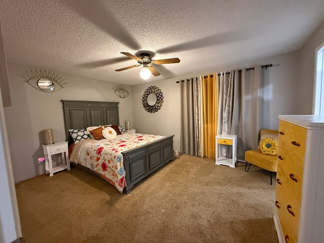 Building Photo - 1709 S Perry Ct