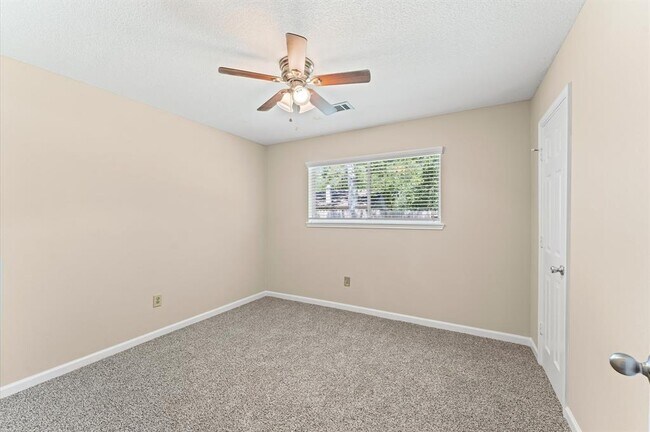 Building Photo - 17106 Telegraph Creek Dr