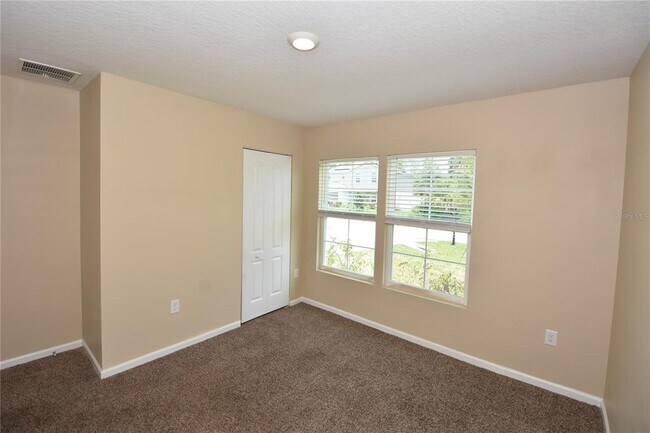 Building Photo - 14 Pine Cottage Ln