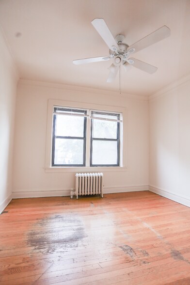 Building Photo - 1324 Estes