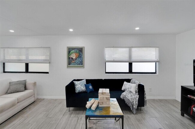 Building Photo - 4731 W Montgomery Ave