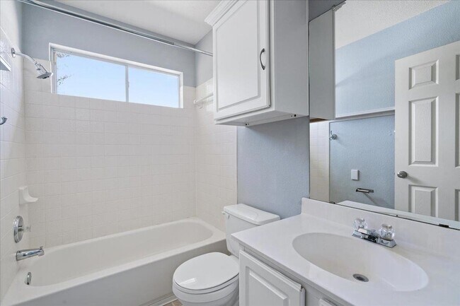 Building Photo - 17413 Toyahville Trail