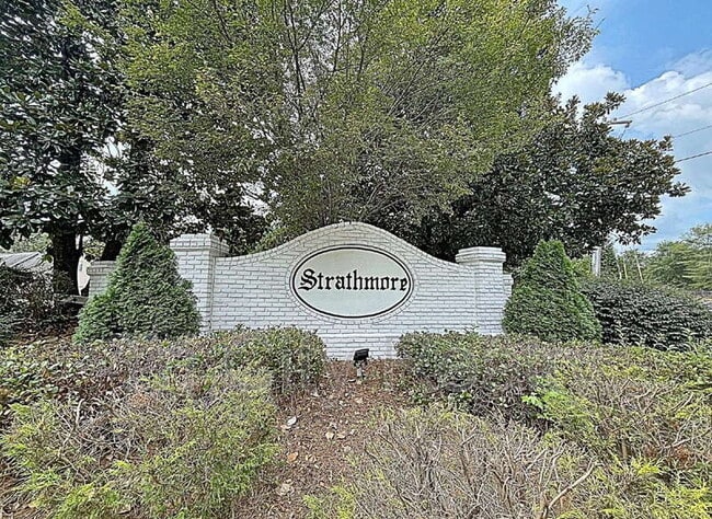Building Photo - 49 Montrose Ln