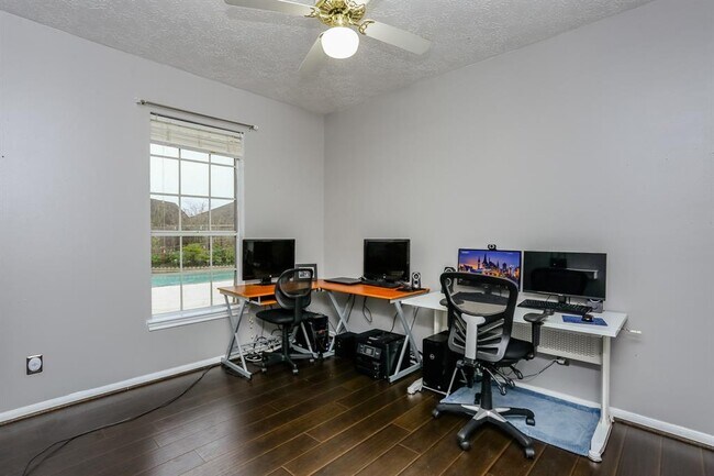 Building Photo - 2611 Oxhill Ct