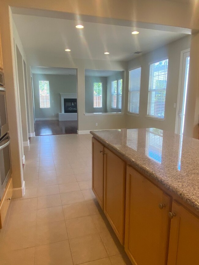 Building Photo - San Ramon 5 Bed/4.5 Bath Windemere Ranch L...