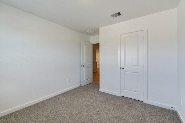 Building Photo - 7802 Bel Fiore Dr