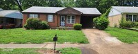 Building Photo - 3363 Ladue St