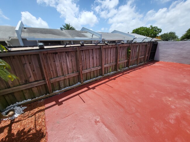 Building Photo - 10345 SW 209th Ln