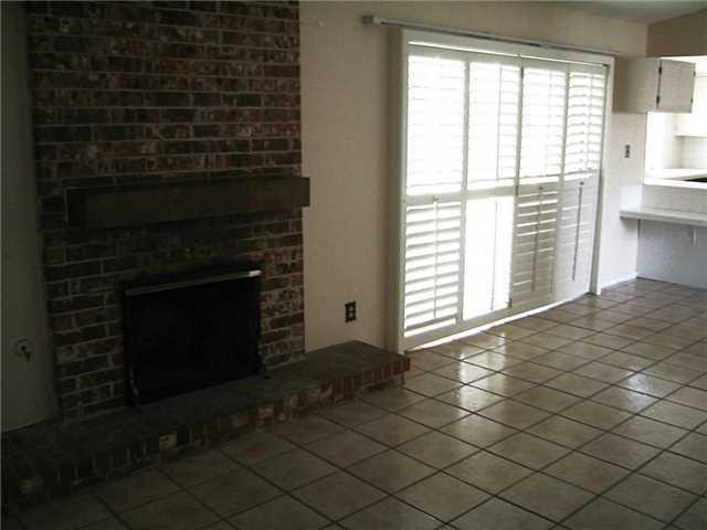 Building Photo - 6725 Paseo Redondo Ave
