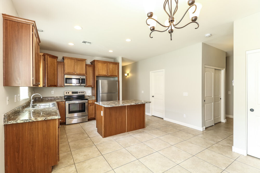 Building Photo - 28697 N Roselite Ln