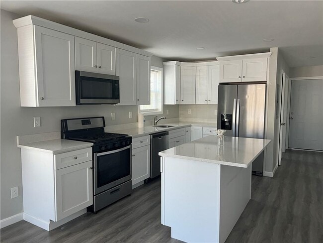 Building Photo - 109 Bowdoin St