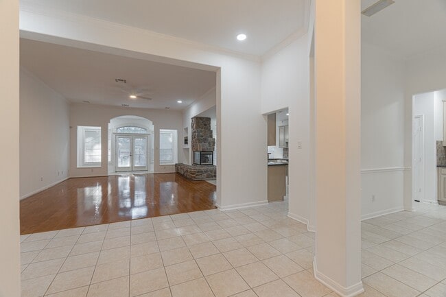 Building Photo - 22 Westwinds Cir