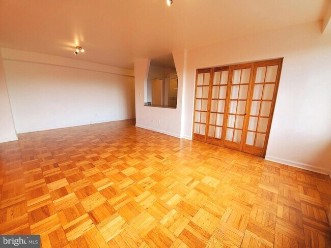 Building Photo - 4301 Massachusetts Ave NW