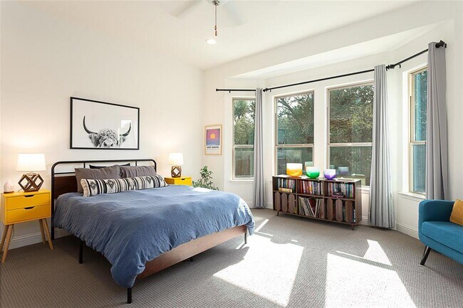 Building Photo - 5013 Globe Mallow Dr