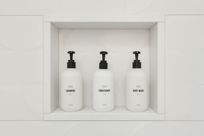 Building Photo - 3224 13th Ave W