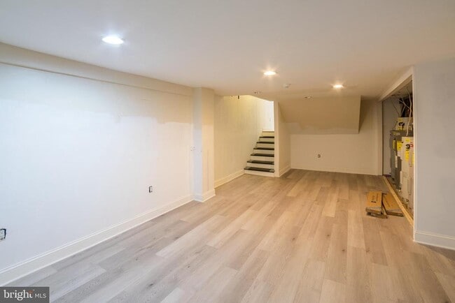 Building Photo - 2504 S Broad St