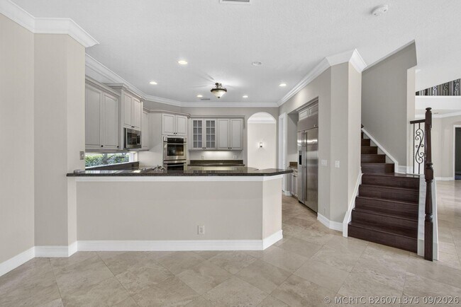Building Photo - 625 Glenfield Way