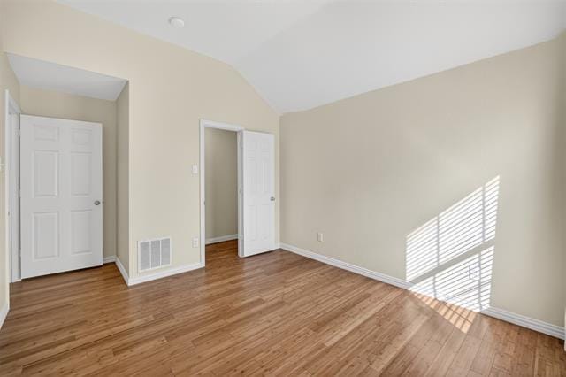 Building Photo - 2616 Cove Dr