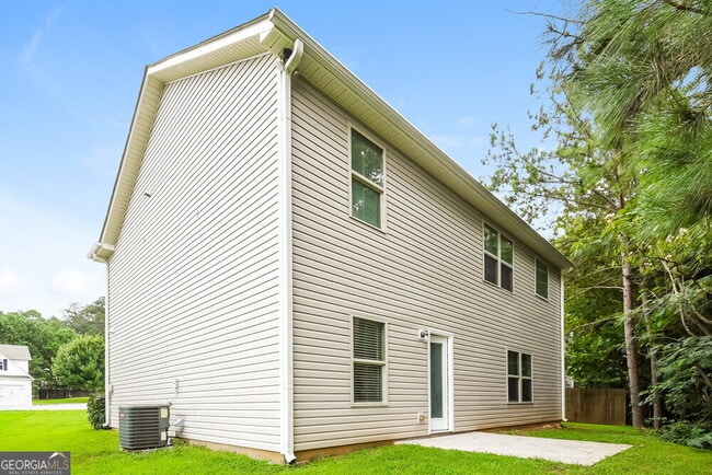 Building Photo - 338 Camellia Way