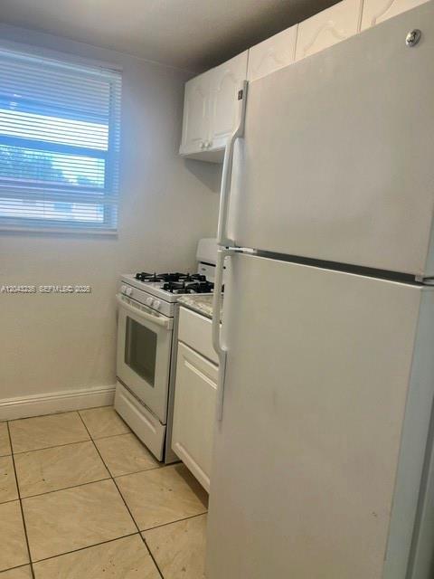 Building Photo - 3903 SW 78th Ct