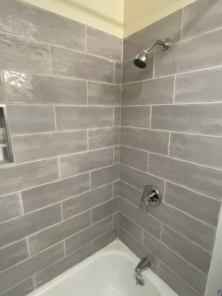 Building Photo - 884 Huntington Ave